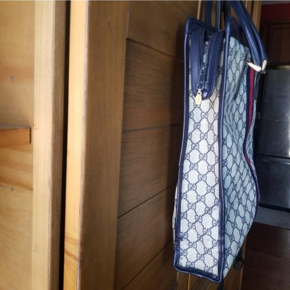 Authentic Vintage Gucci Shopper Tote - Picture 5 of 12